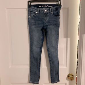 Cat & Jack girls skinny stretch jeans size 8. Like new condition.